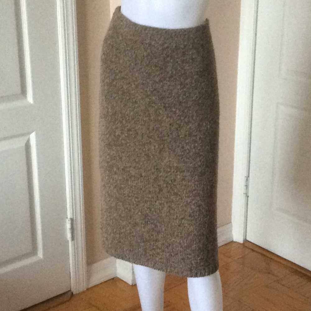Pencil knit skirt